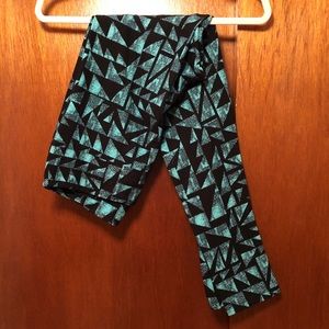 Lularoe black & green/blue leggings.